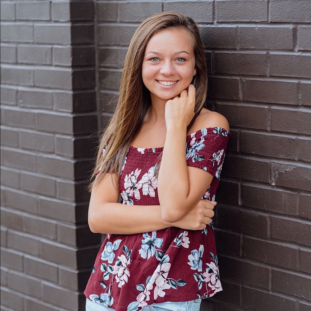 Meet your Posher, Madi